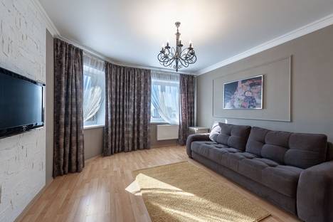 Двухкомнатная квартира в аренду посуточно в Екатеринбурге по адресу улица Крылова, 27