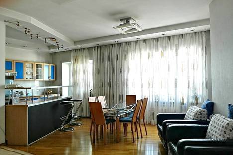 4-комнатная квартира в Новосибирске, Новосибирск, улица Фрунзе, 63, м. Березовая роща