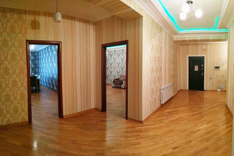 3-комнатная квартира в Баку, 1, м. Хатаи