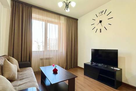 2-комнатная квартира в Ереване, Armenia, Yerevan, Pavstos Buzand Street, 17, м. Площадь Республики