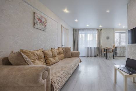 2-комнатная квартира в Дзержинске, Дзержинск, проспект Циолковского, 19А