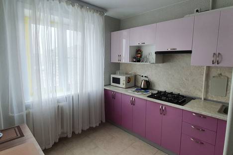 1-комнатная квартира в Хабаровске, Хабаровск, Трёхгорная улица, 52, подъезд 4