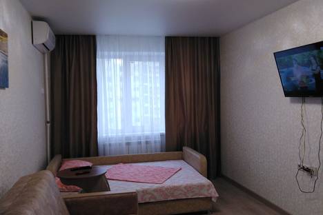 1-комнатная квартира в Волгограде, улица 8-й Воздушной Армии, 15А