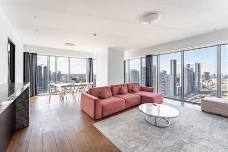 Трёхкомнатная квартира в аренду посуточно в Москве по адресу 1-й Красногвардейский проезд, 21с2, метро Международная