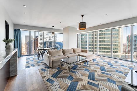 Трёхкомнатная квартира в аренду посуточно в Москве по адресу 1-й Красногвардейский проезд, 21с2, метро Международная