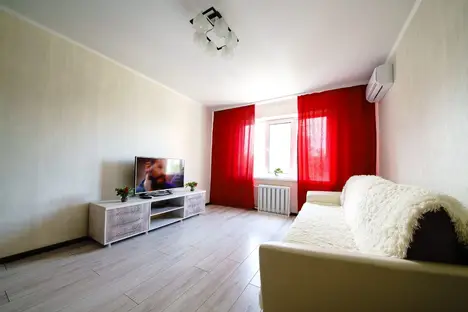3-комнатная квартира в Саратове, Астраханская улица, 68