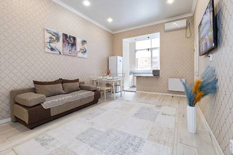 3-комнатная квартира в Павлодаре, Павлодар, улица Камзина, 41/1