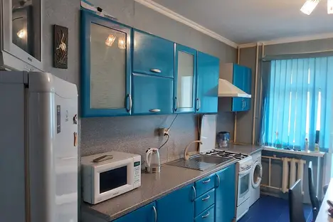 2-комнатная квартира в Ростове-на-Дону, микрорайон Западный, улица 339-й Стрелковой Дивизии, 27А