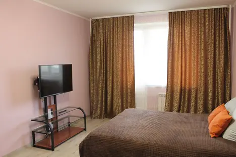 1-комнатная квартира в Нижневартовске, улица Нефтяников, 2