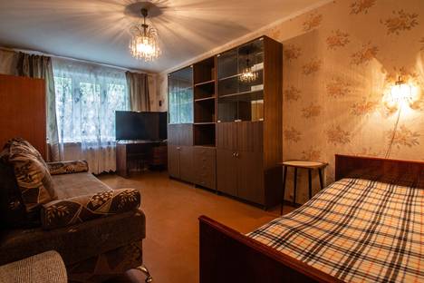 3-комнатная квартира в Рязани, улица Белякова, 25, подъезд 5