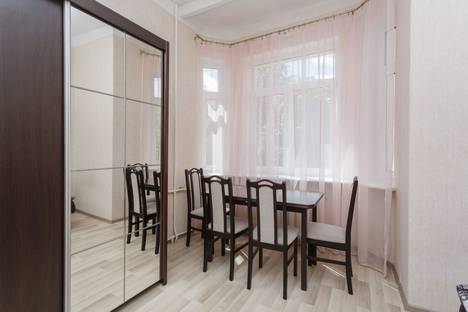 Двухкомнатная квартира в аренду посуточно в Калининграде по адресу Комсомольская улица, 96