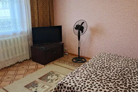 2-комнатная квартира в Яровом, кв-л А, 16