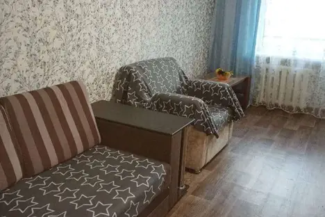 2-комнатная квартира в Таганроге, улица Зои Космодемьянской, 16