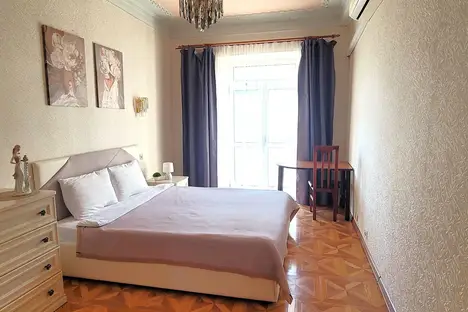 2-комнатная квартира во Владивостоке, Алеутская улица, 12А