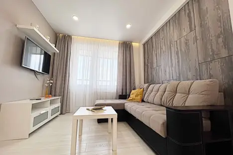 2-комнатная квартира в Кирове, Октябрьский проспект, 117