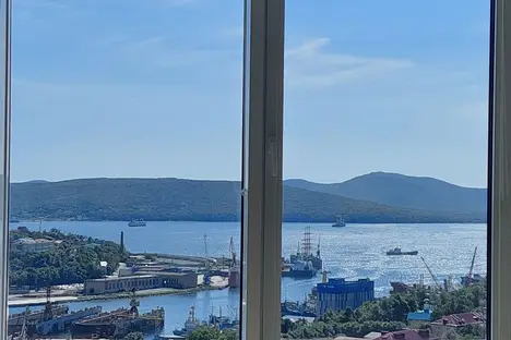 2-комнатная квартира во Владивостоке, Владивосток, Брянская улица, 18