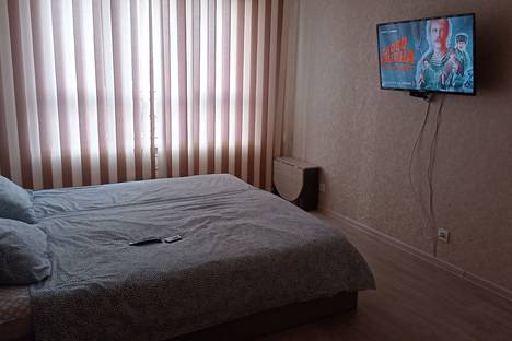 3-комнатная квартира в Новосибирске, улица Александра Чистякова, 22