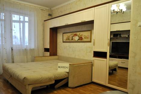 Однокомнатная квартира в аренду посуточно в Москве по адресу Дегунинская улица, 23к1, подъезд 1