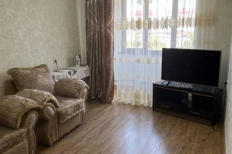 Трёхкомнатная квартира в аренду посуточно в Каспийске по адресу улица Хизроева, 17