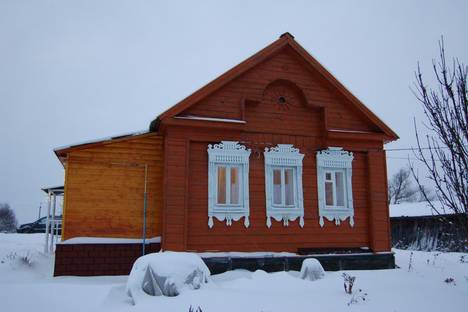Дом в Ярославской области, Ярославская область, Ростовский район, рабочий посёлок Петровское, Набережная улица, 23