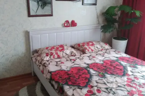 1-комнатная квартира в Волжском, улица имени Генерала Карбышева, 126