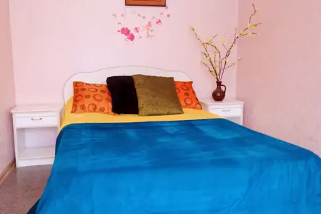 2-комнатная квартира в Челябинске, ул. Володарского, 50