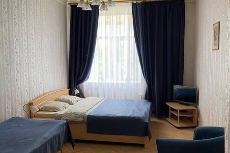 2-комнатная квартира в Санкт-Петербурге, Большая Конюшенная улица, 2, м. Адмиралтейская