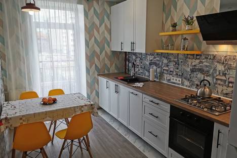 Двухкомнатная квартира в аренду посуточно в Калининграде по адресу Малоярославская улица, 6