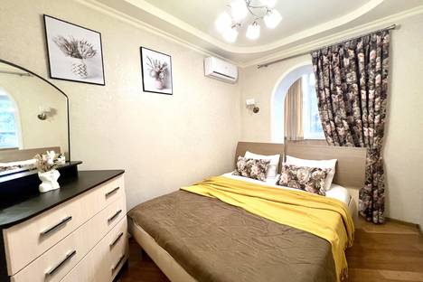 2-комнатная квартира в Сочи, Сочи, микрорайон Центральный, Навагинская улица, 16