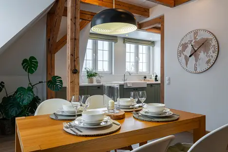 1-комнатная квартира в Калининграде, улица Тельмана, 47, мансарда в немецком доме