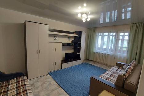 Однокомнатная квартира в аренду посуточно в Новороссийске по адресу улица Дзержинского, 134, подъезд 1
