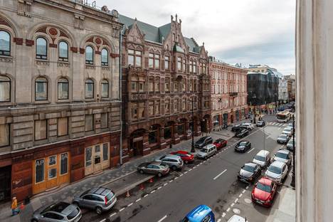 Трёхкомнатная квартира в аренду посуточно в Санкт-Петербурге по адресу Большая Морская ул., 21, метро Адмиралтейская