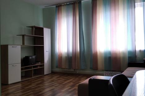 Однокомнатная квартира в аренду посуточно в Волгограде по адресу улица Солнечникова, 3