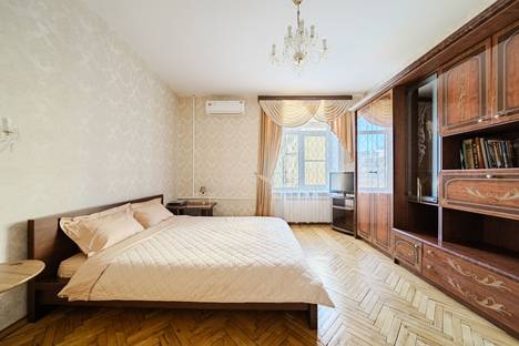 2-комнатная квартира в Санкт-Петербурге, Московский проспект, 75, м. Фрунзенская