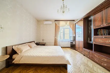 2-комнатная квартира в Санкт-Петербурге, Санкт-Петербург, Московский проспект, 75, м. Фрунзенская