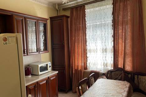 Однокомнатная квартира в аренду посуточно в Махачкале по адресу улица Генерала Омарова, 25