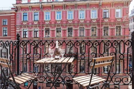 Двухкомнатная квартира в аренду посуточно в Санкт-Петербурге по адресу Большая Московская улица, 7, подъезд 1
