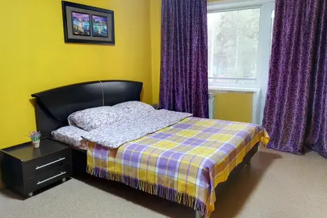 2-комнатная квартира в Новокузнецке, улица Тореза, 59А