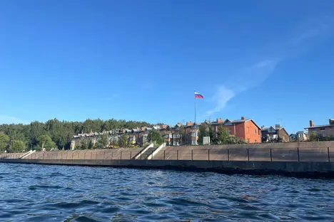 1-комнатная квартира в Петергофе, Петергоф, Дивеевская улица, 1