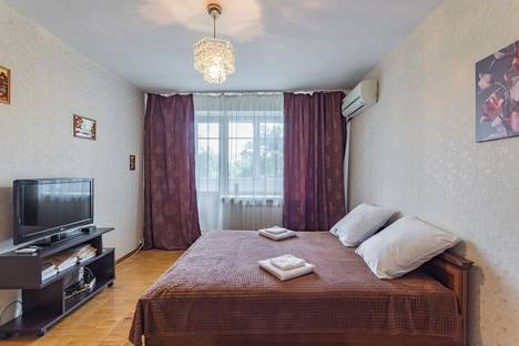 Однокомнатная квартира в аренду посуточно в Нижнем Новгороде по адресу улица Невзоровых, 111