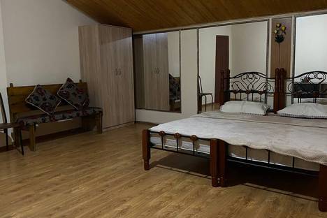 Трёхкомнатная квартира в аренду посуточно в Махачкале по адресу проспект Али-Гаджи Акушинского 20а