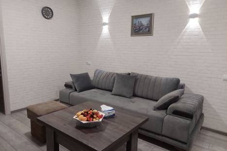 Двухкомнатная квартира в аренду посуточно в Ереване по адресу Лео 24
