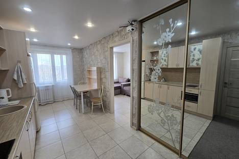 2-комнатная квартира в Елизове, Елизово, Ключевская улица, 3
