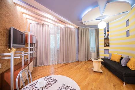 2-комнатная квартира в Челябинске, Челябинск, улица Пушкина, 71А