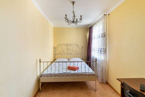 2-комнатная квартира в Тюмени, улица Николая Чаплина, 130