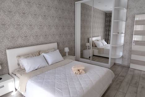 Двухкомнатная квартира в аренду посуточно в Ярославле по адресу проспект Толбухина, 58/7