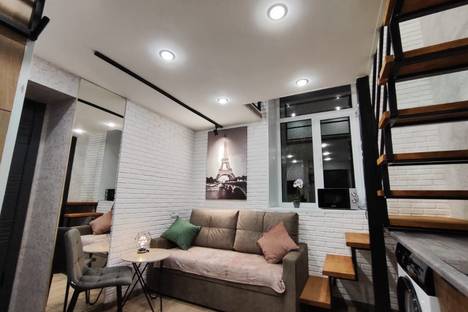 Двухкомнатная квартира в аренду посуточно в Владивостоке по адресу Ключевая улица, 5/1