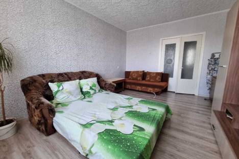 Двухкомнатная квартира в аренду посуточно в Калининграде по адресу улица Старшего Лейтенанта Сибирякова, 58