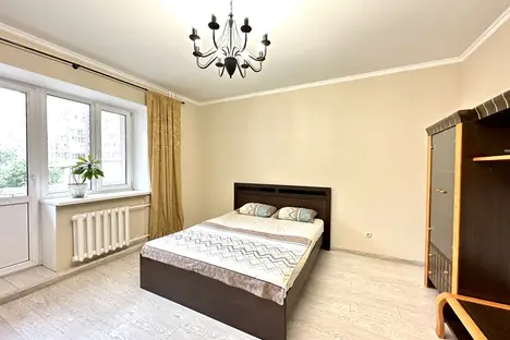 3-комнатная квартира в Тюмени, Тюмень, Миусская улица, 8