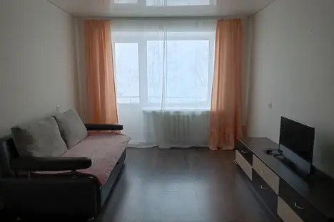 1-комнатная квартира в Серове, улица Льва Толстого, 40